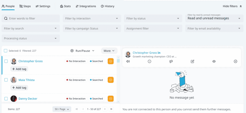 Using a connection request template on LinkedIn